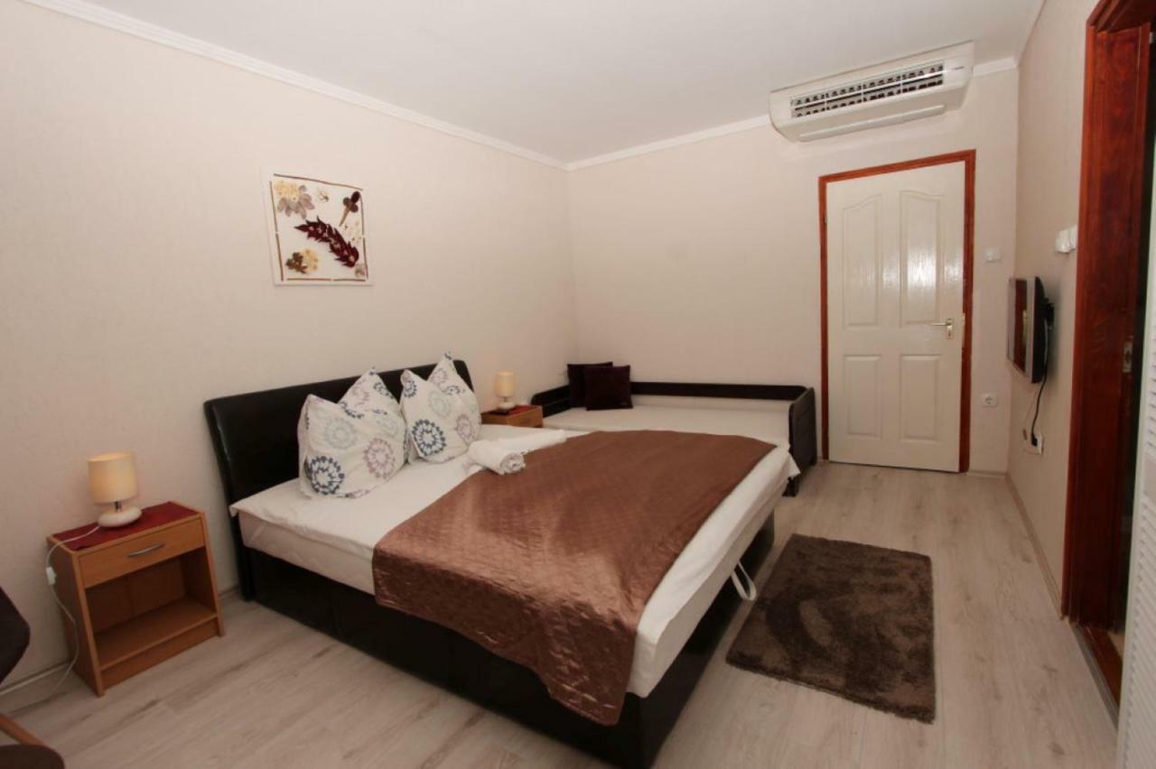 Ariel apartmanok Siófok Esterno foto